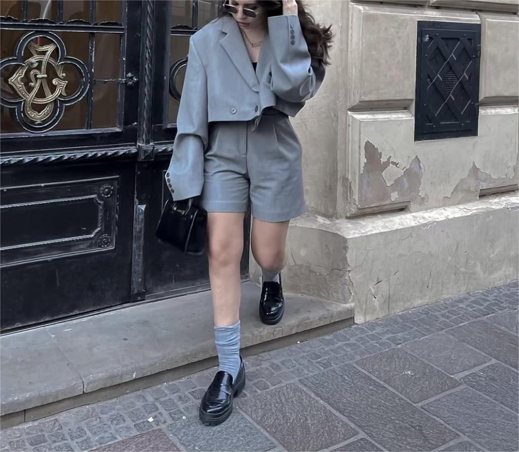 Autumn High Grade Casual Small Short Top Shorts Two-Piece Set