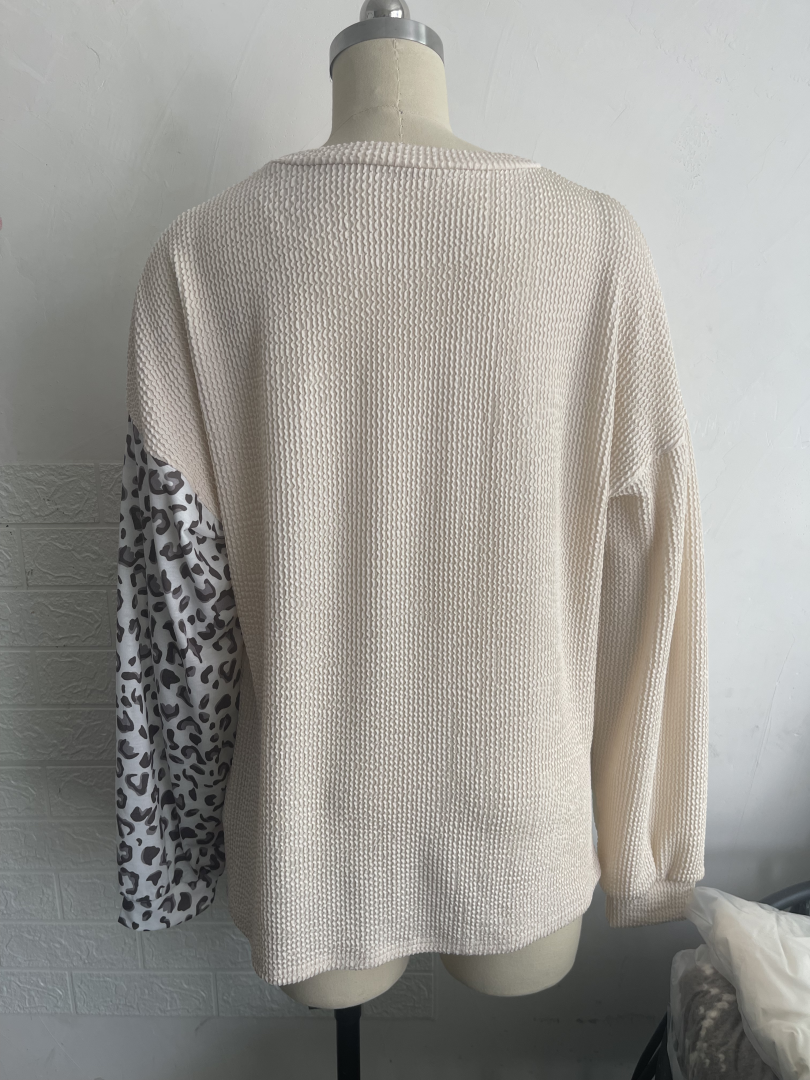 Women's Autumn Winter Contrast Color Leopard Print Knitted Long-Sleeved Top Women