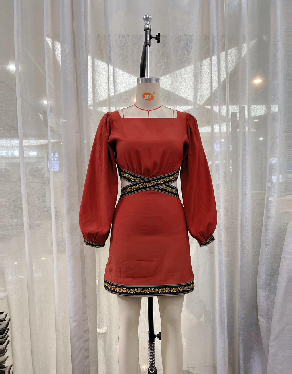 Women's Cutout Long-Sleeve Sheath Dress