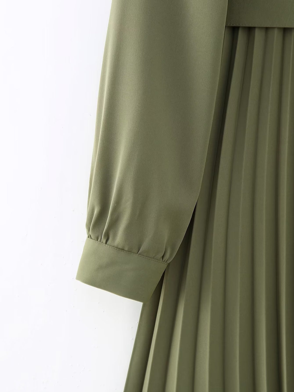 Winter V-Neck Belt Pleated Dress