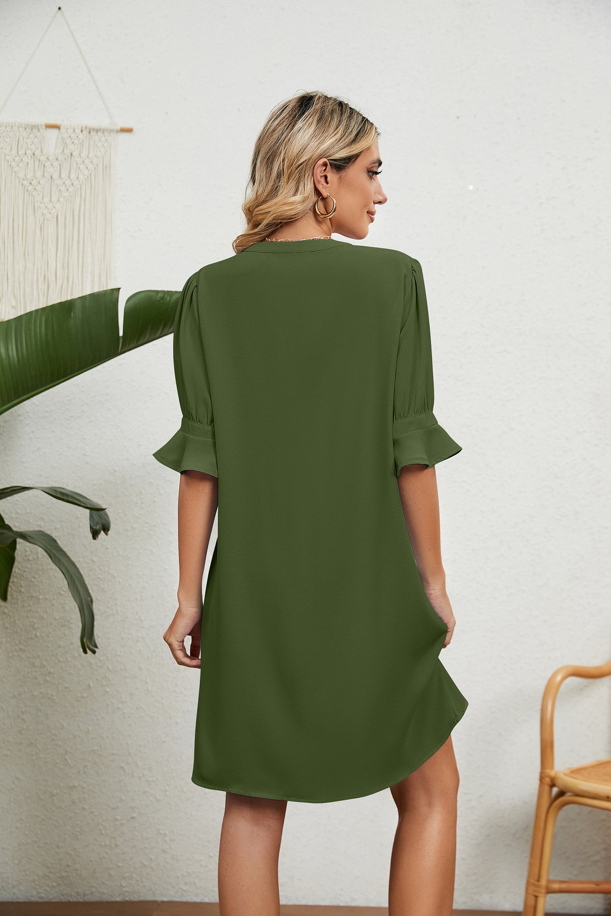 Summer Solid Color V-Neck Loose Pleated Half Length Sleeve Dress