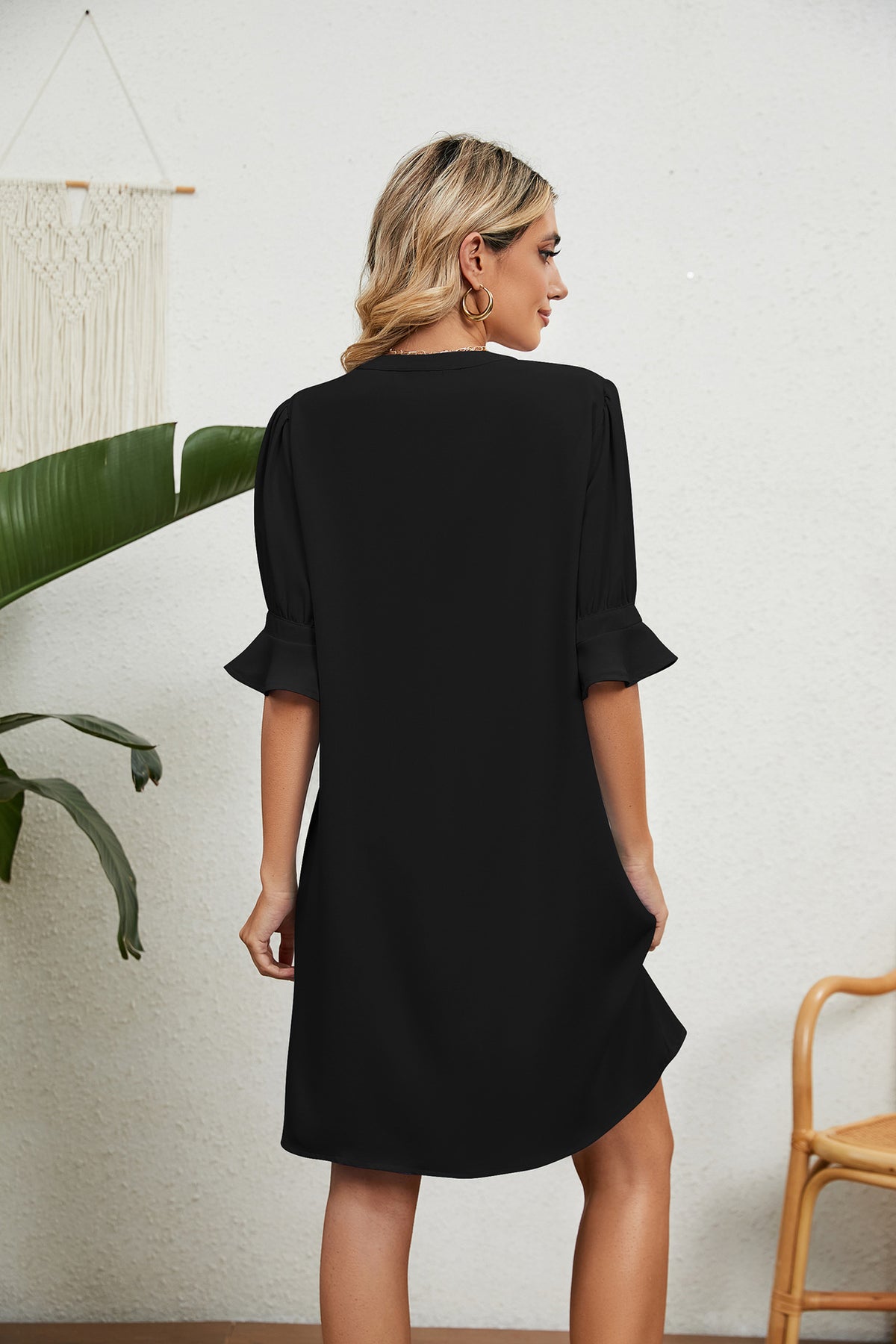 Summer Solid Color V-Neck Loose Pleated Half Length Sleeve Dress