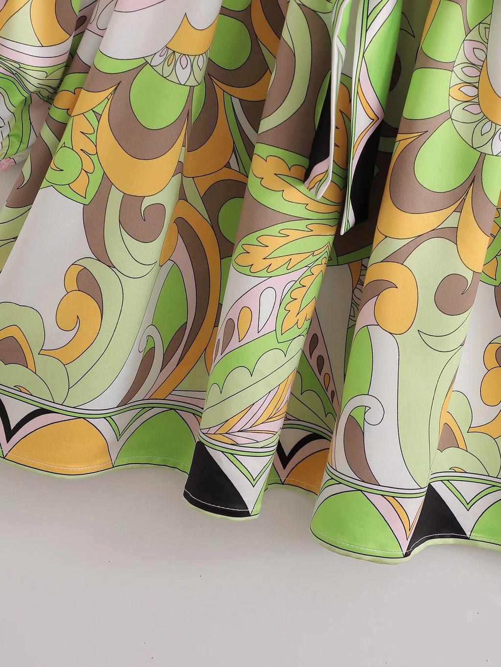 Vintage Printed V-Neck Midi Dress
