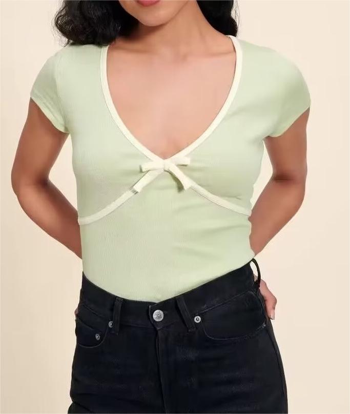 Women's Bow Detail Crew Neck Cropped Top