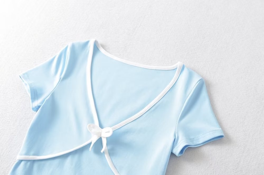 Women's Bow Detail Crew Neck Cropped Top