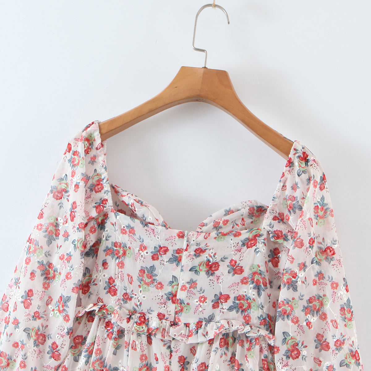 Women's Off-Shoulder Floral Embroidered Split Dress