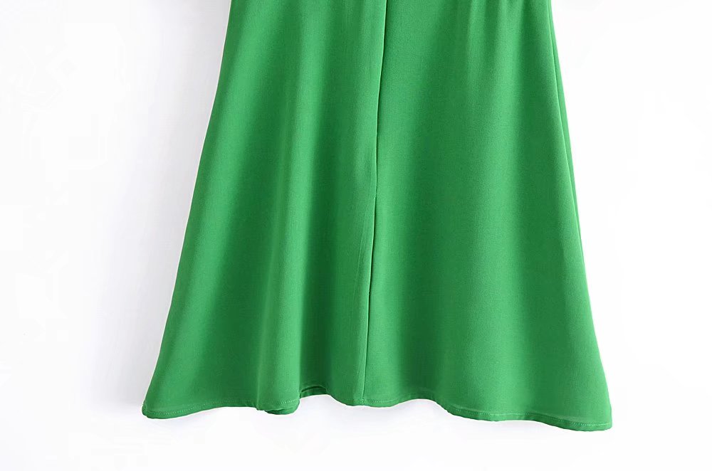 V-Neck Buckle-Detail Short-Sleeve Dress
