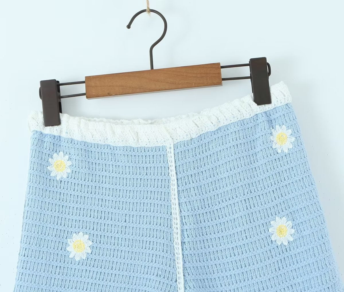 Homemade Southeast Asian Holiday Travel Little Daisy Crocheted Suit Knitted Sling With Shorts Two-Piece Set