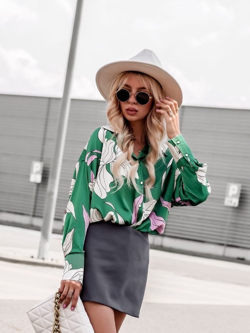 Women’s Floral Printed Collared Long Sleeve Shirt