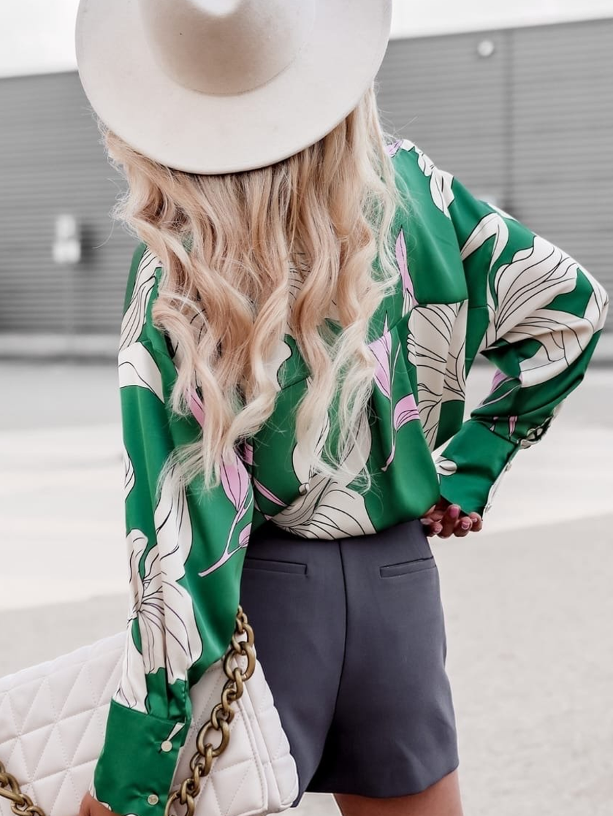 Women’s Floral Printed Collared Long Sleeve Shirt