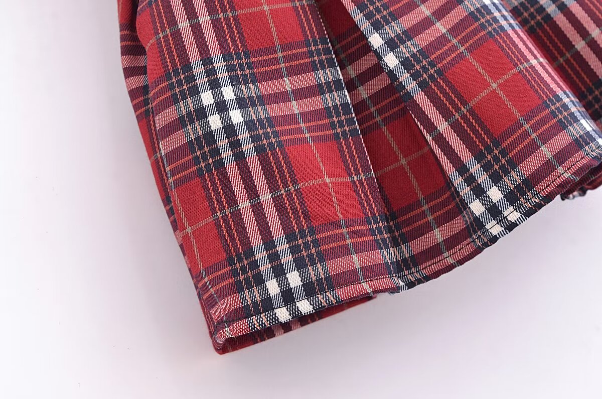 Women's Pleated French Plaid Shorts