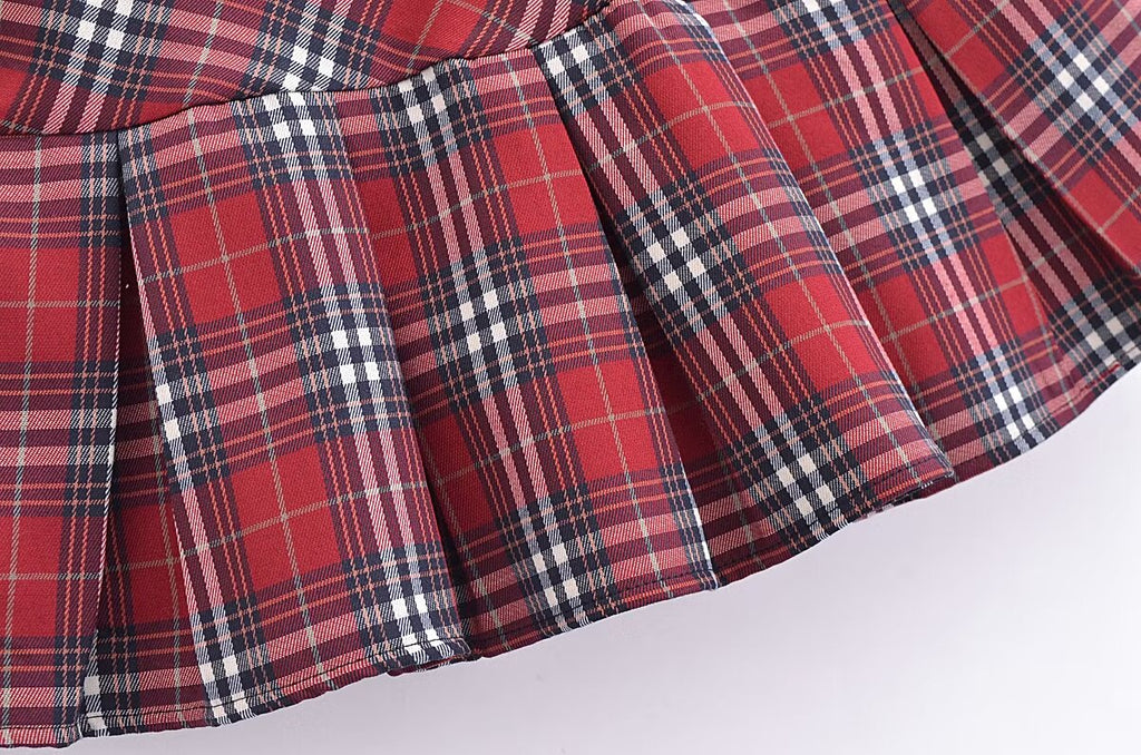 Women's Pleated French Plaid Shorts