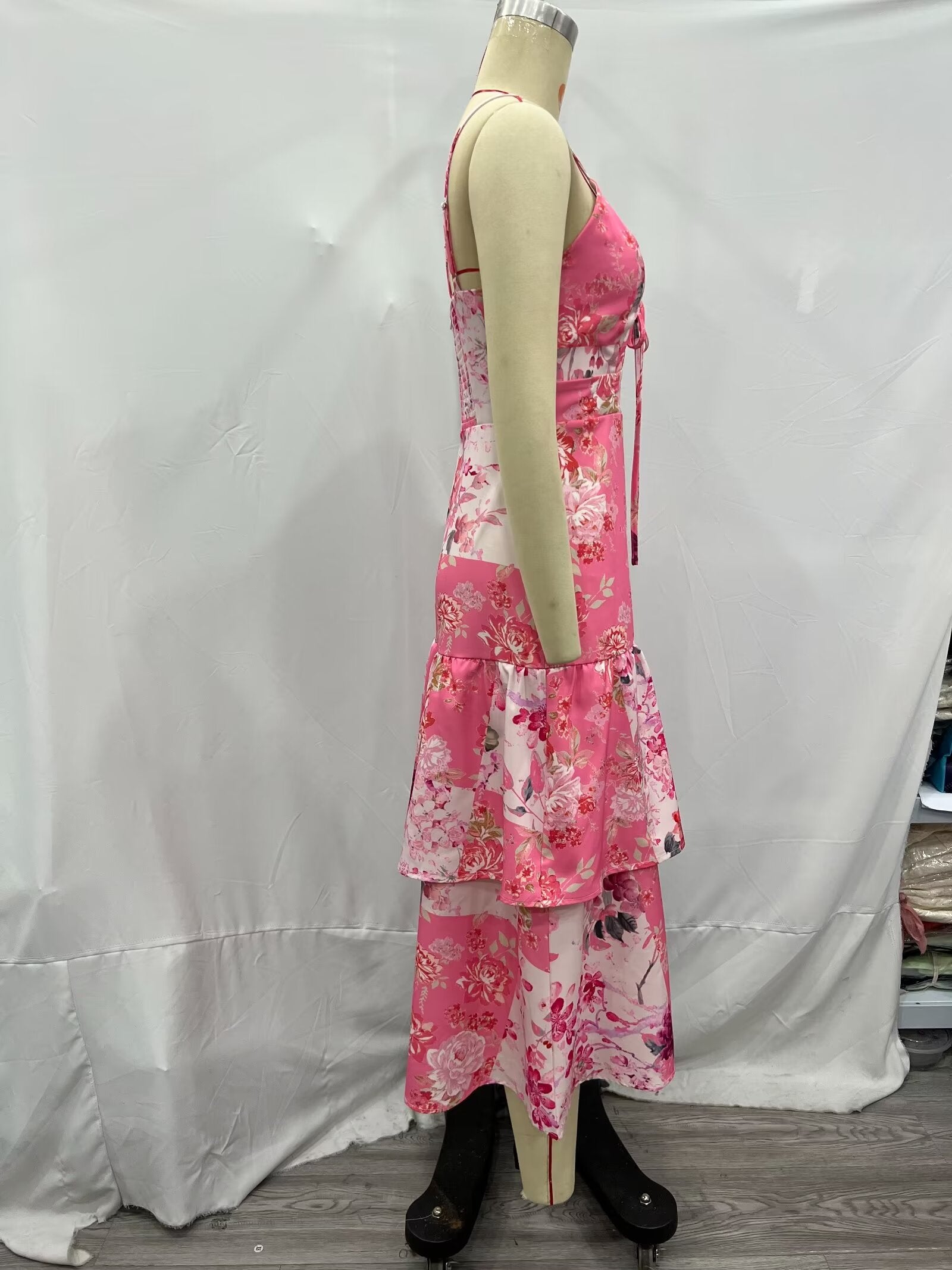 Women's V-Neck Floral Tie Sleeveless Dress