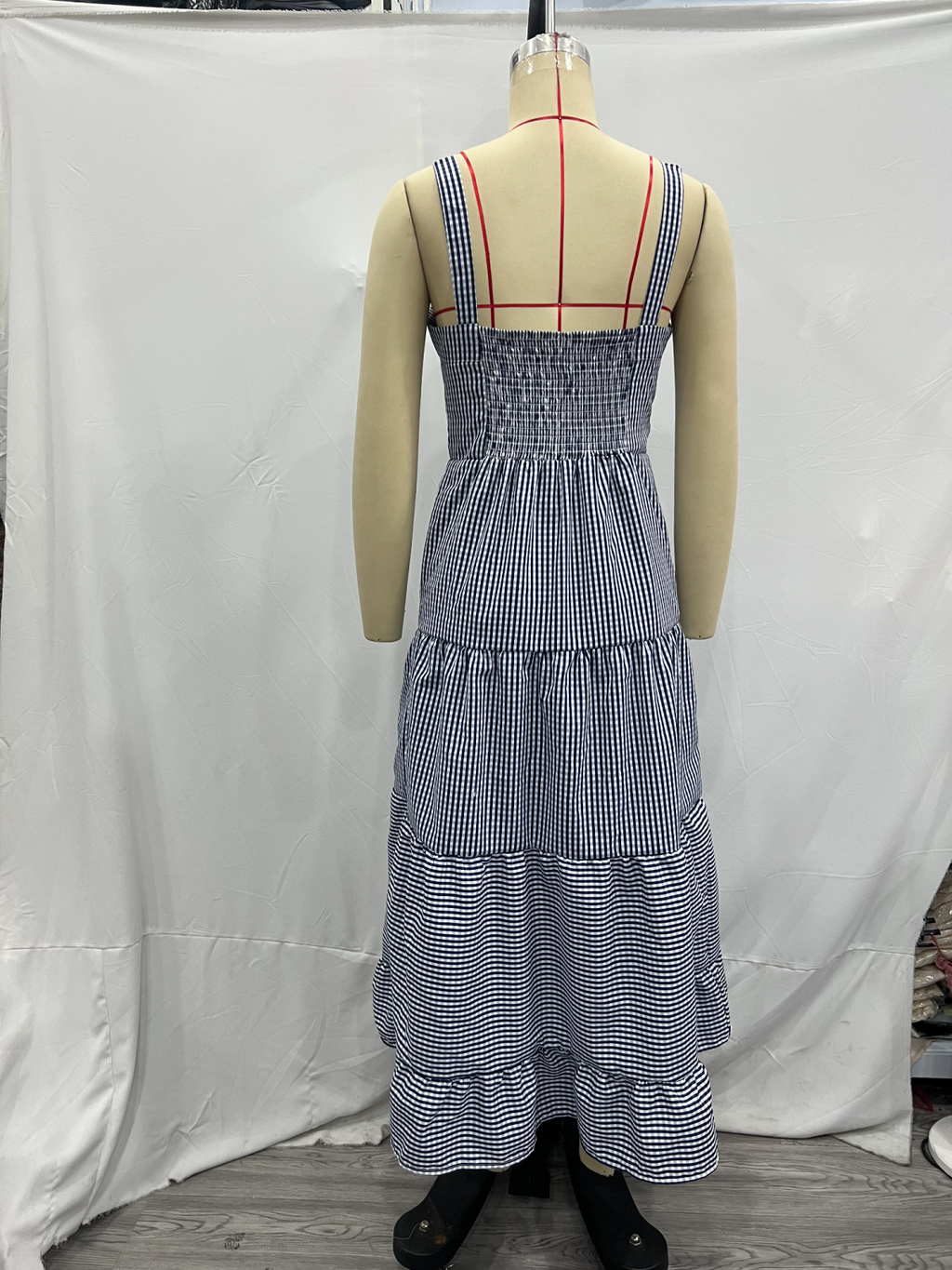 Casual Lobster Embroidery Pattern Pigeon Camisole Dress