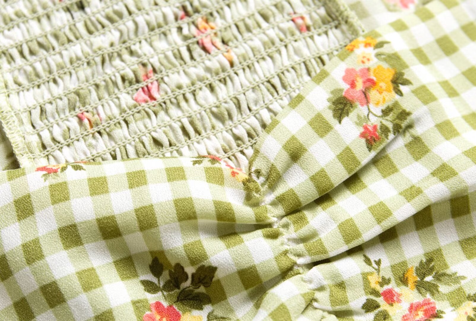 Women's Green Plaid Smocked Cropped Top