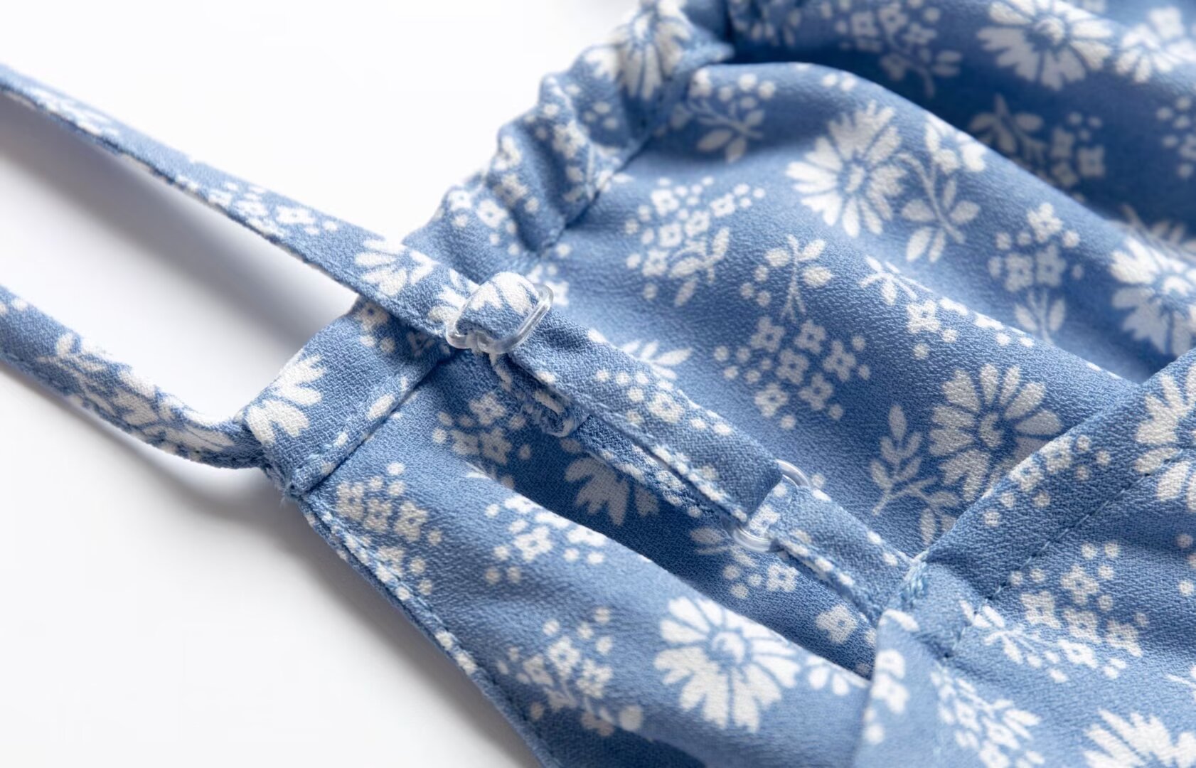 Women’s Blue Floral Backless Pleated Crop Camisole