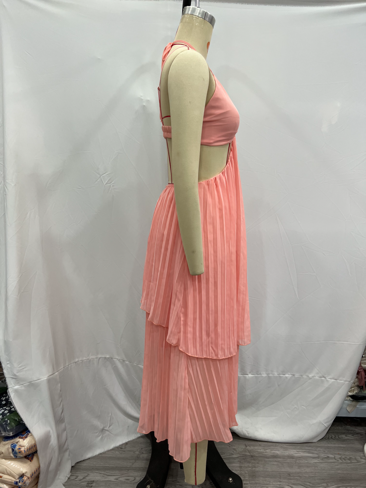 Women's Backless Pleated Chiffon Strap Dress