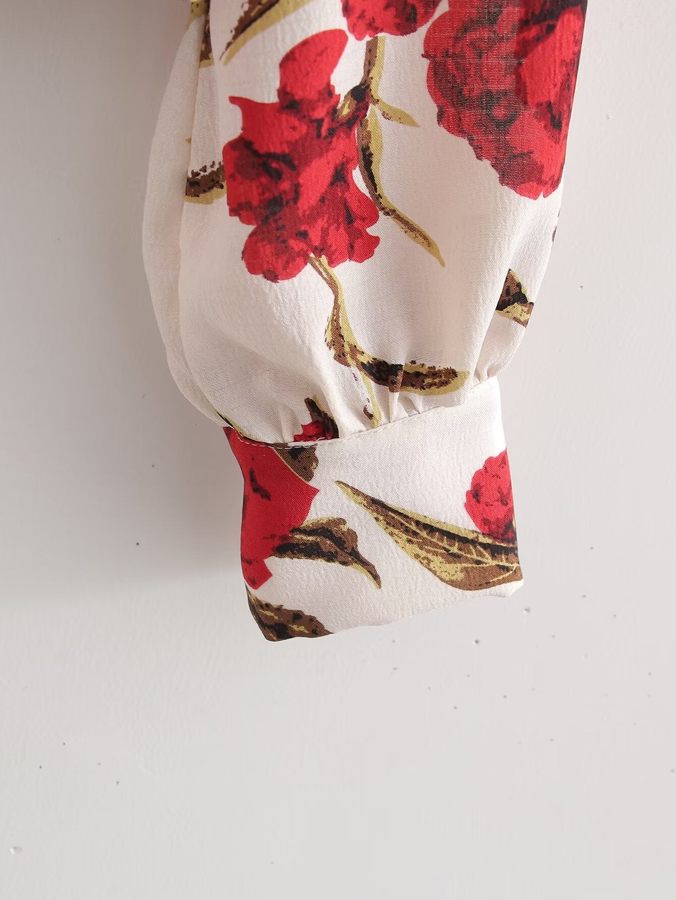 Women's Rose Print Square-Neck Long Sleeve Top