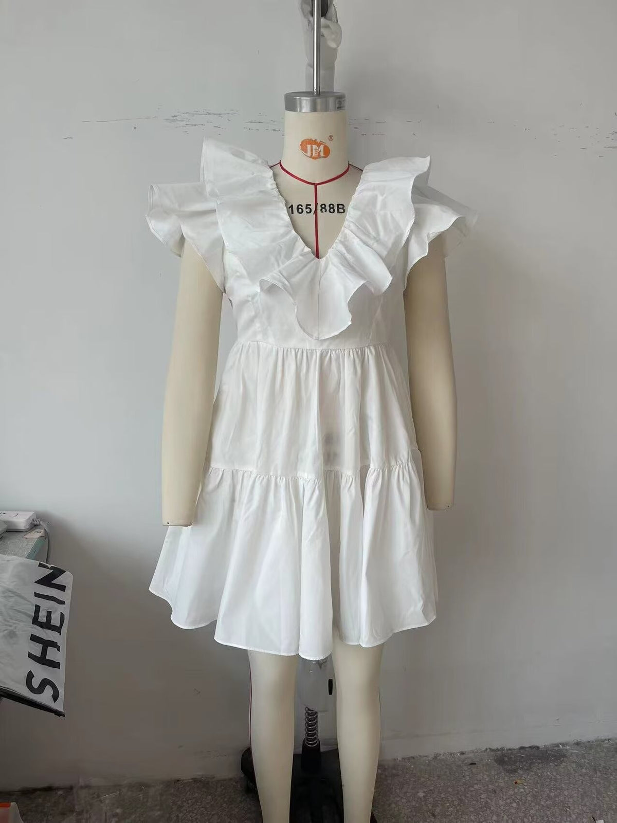 Women's Solid Color V Neck Ruffle Dress