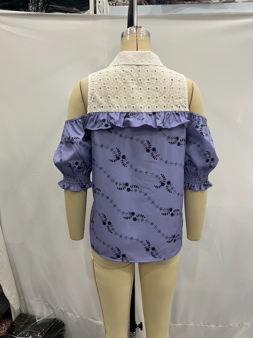 Women's Lace Decorative Stitching Shirts