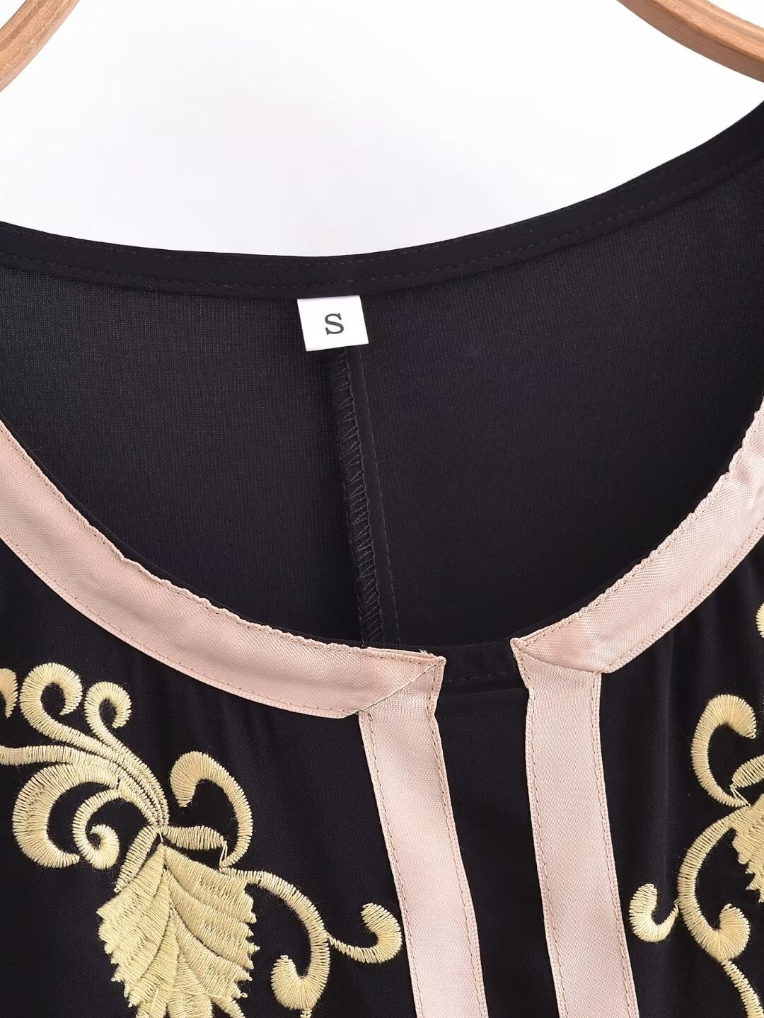 Black Embroidery Plus Size Dress Popular Long-Sleeve Batwing Shirt