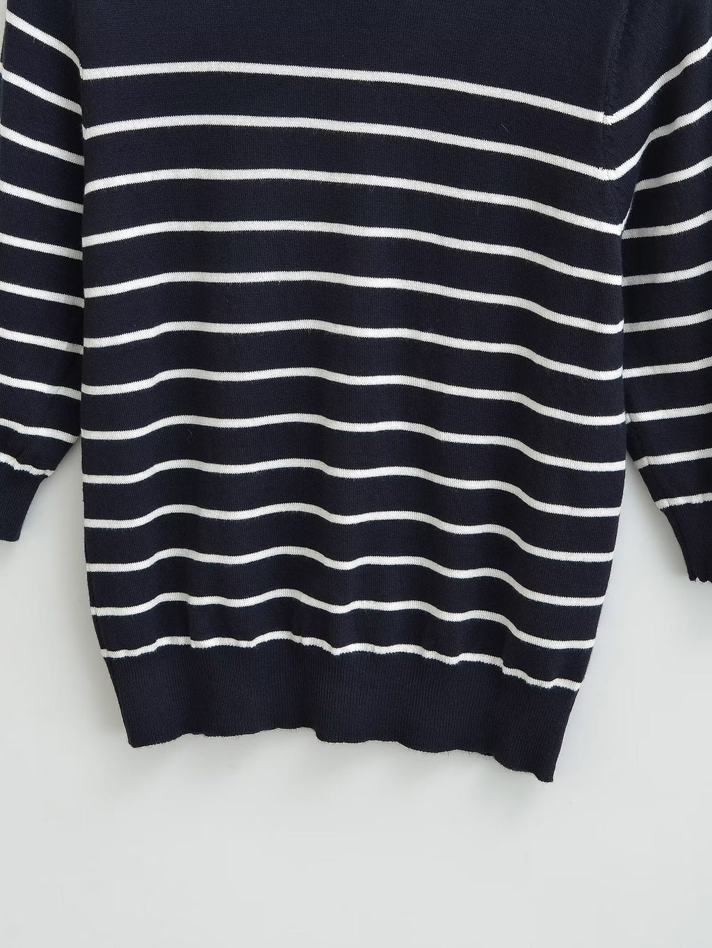 Women’s Contrast Stripe Knit Short Sleeve Top