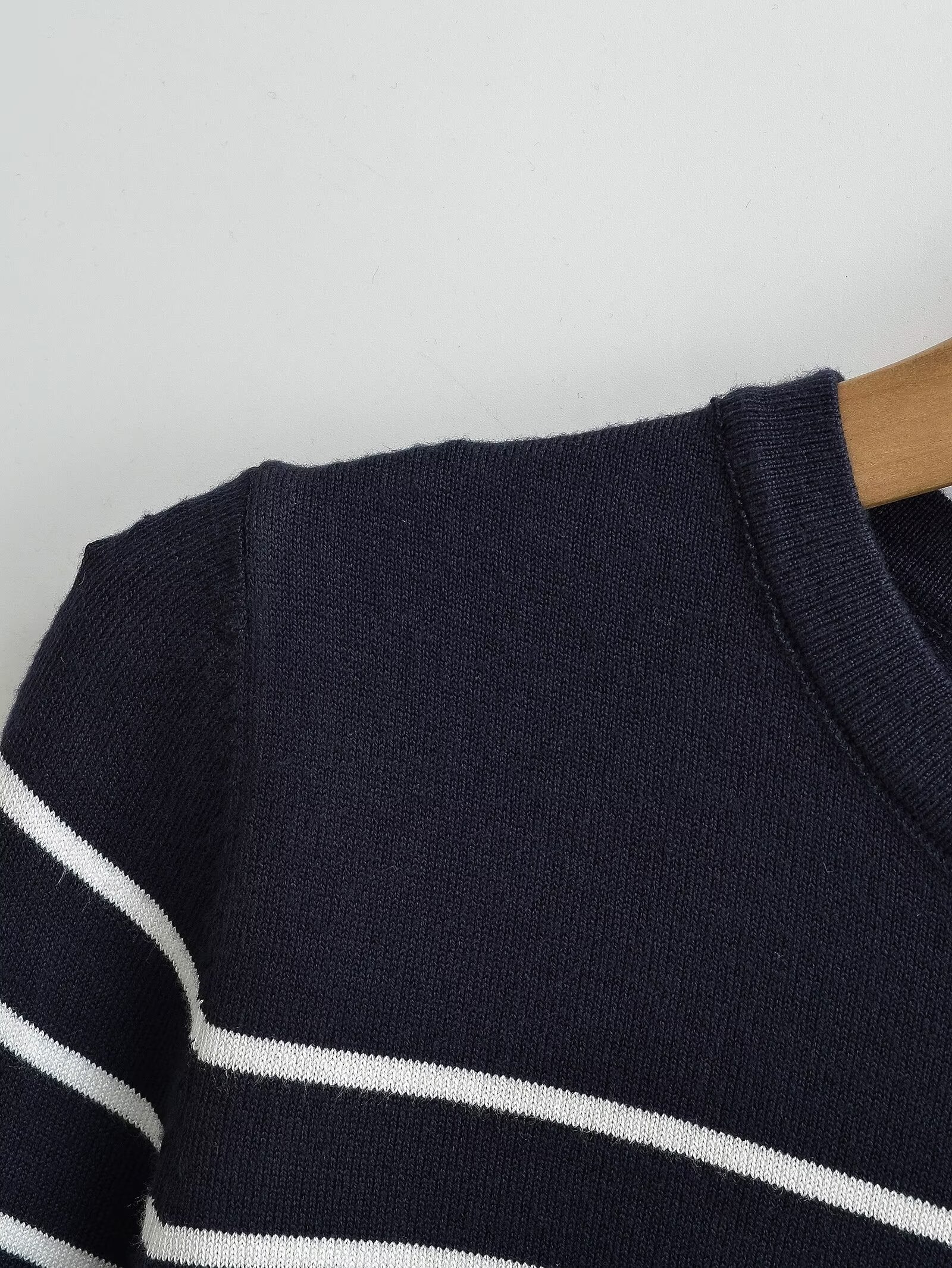 Women’s Contrast Stripe Knit Short Sleeve Top