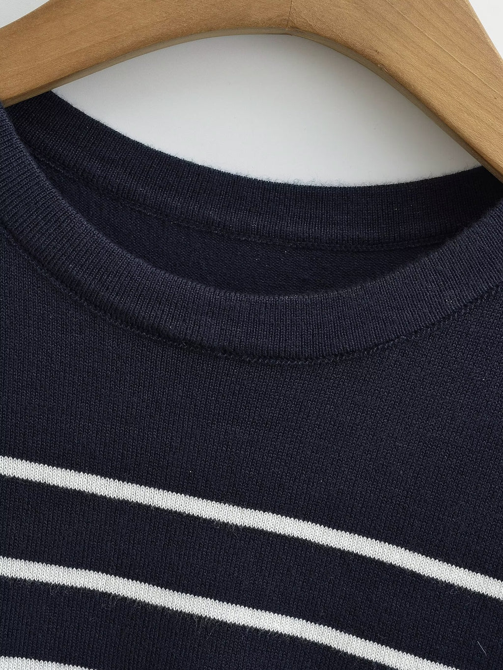 Women’s Contrast Stripe Knit Short Sleeve Top