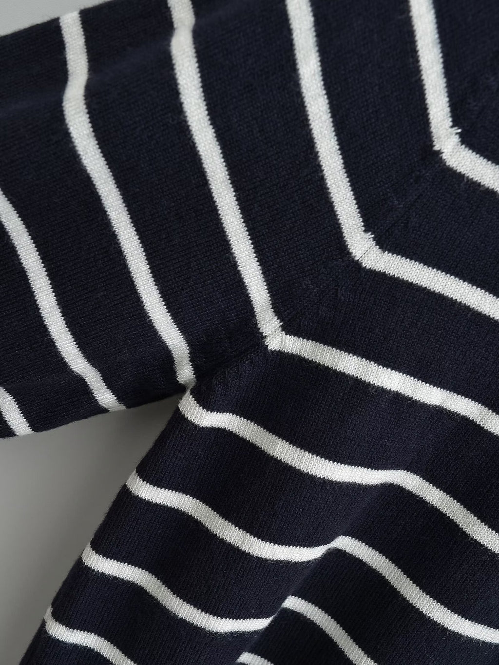 Women’s Contrast Stripe Knit Short Sleeve Top