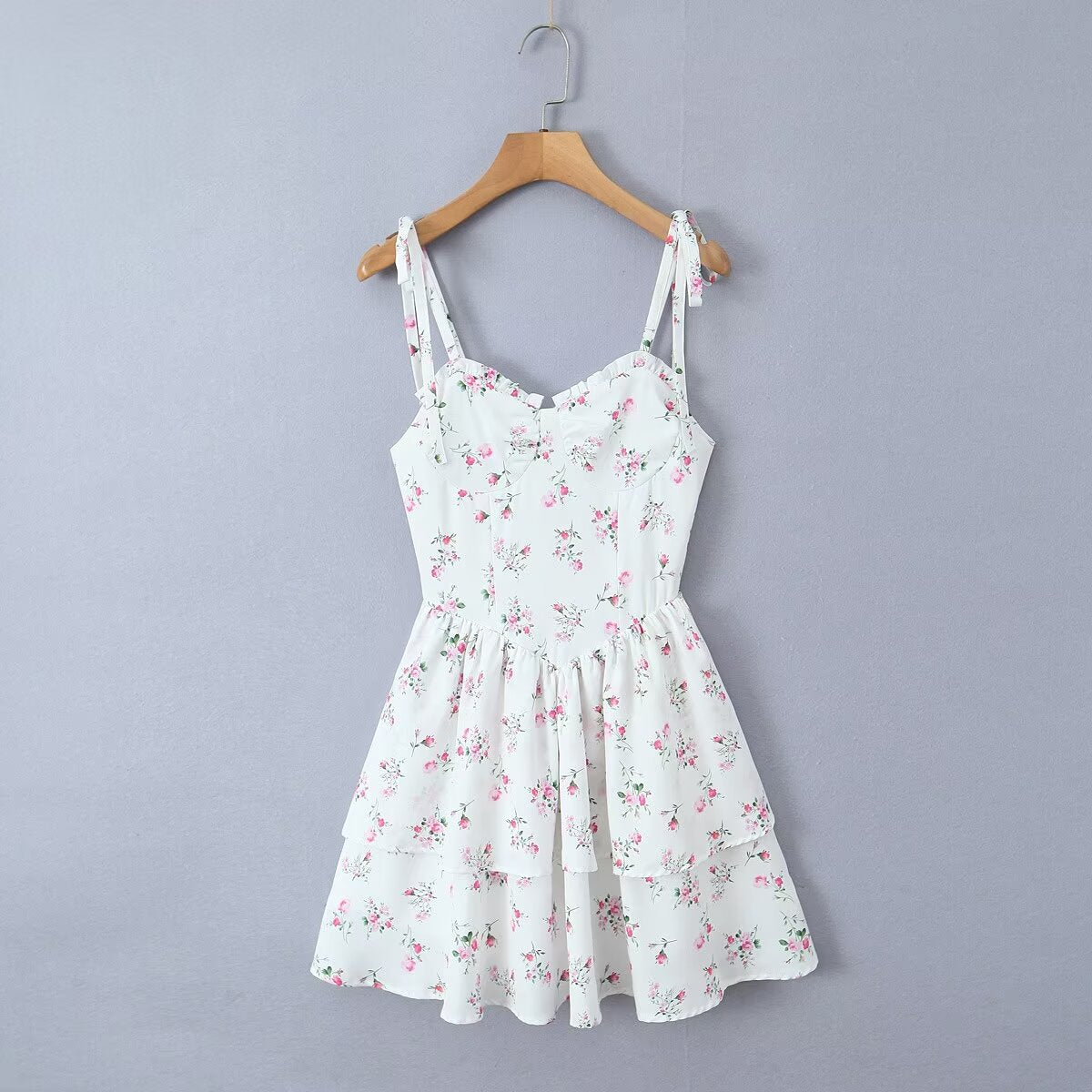 White Floral Strap Dress for Pure Waist Tight Figure Flattering Puffy