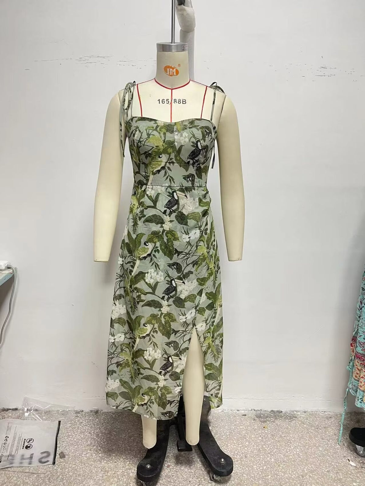 Women's Slit Tropical-Print V-Neck Maxi Dress