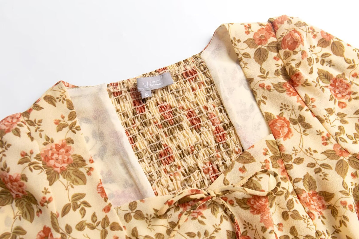 Women’s Floral Pleated Square Neck Pullover Top