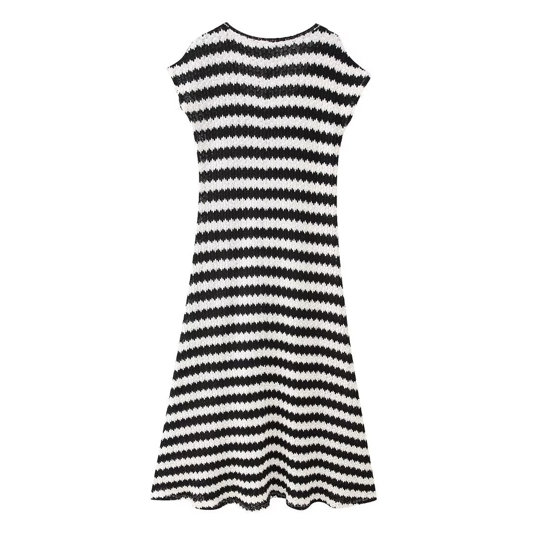 Round-Neck Holiday Striped Knitted Dress
