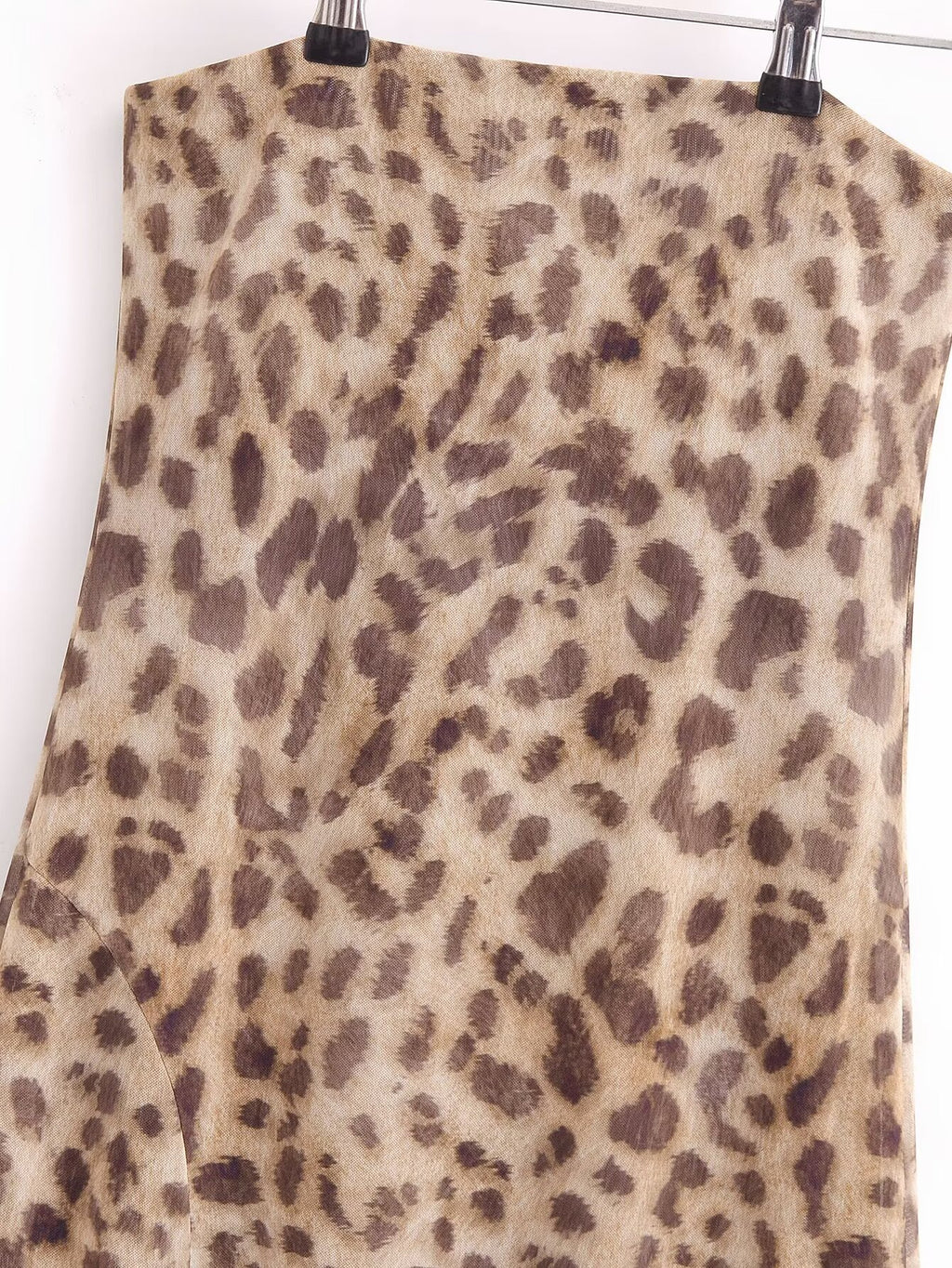 Elegant Leopard Print Strapless Dress