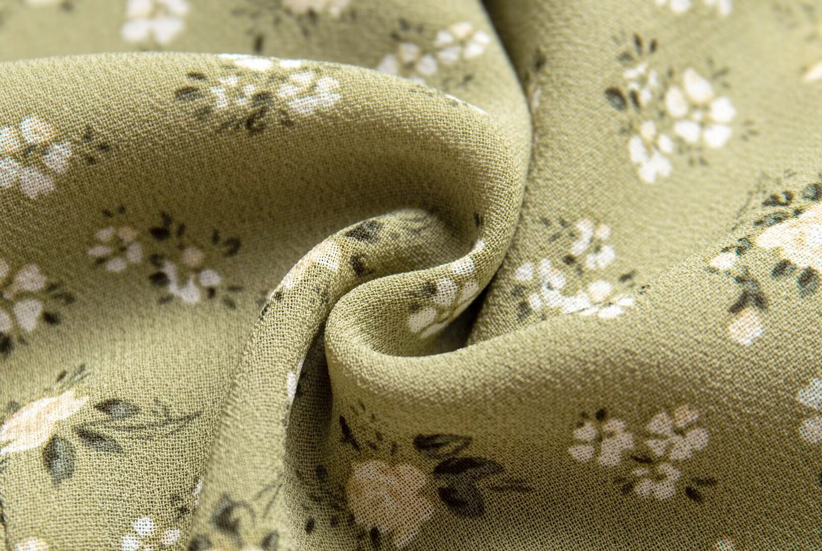Women's Green Floral Square Neck Puff Sleeve Top
