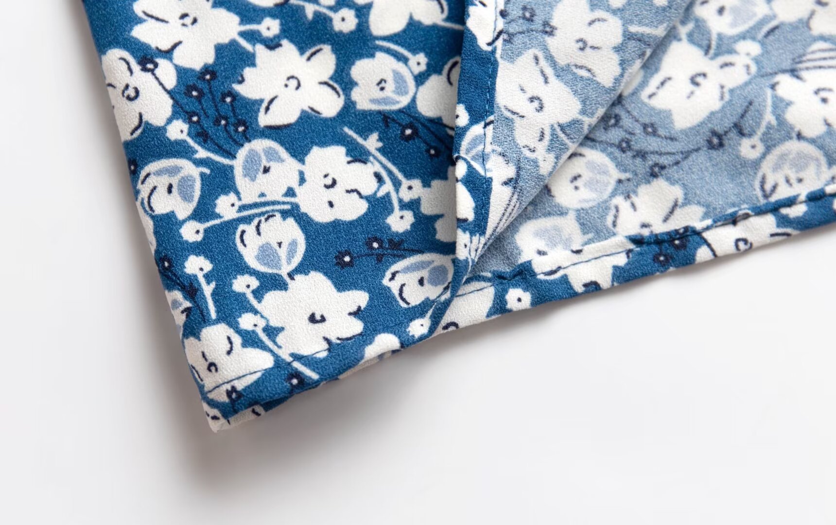Blue Floral Puff-Sleeve Maxi Dress