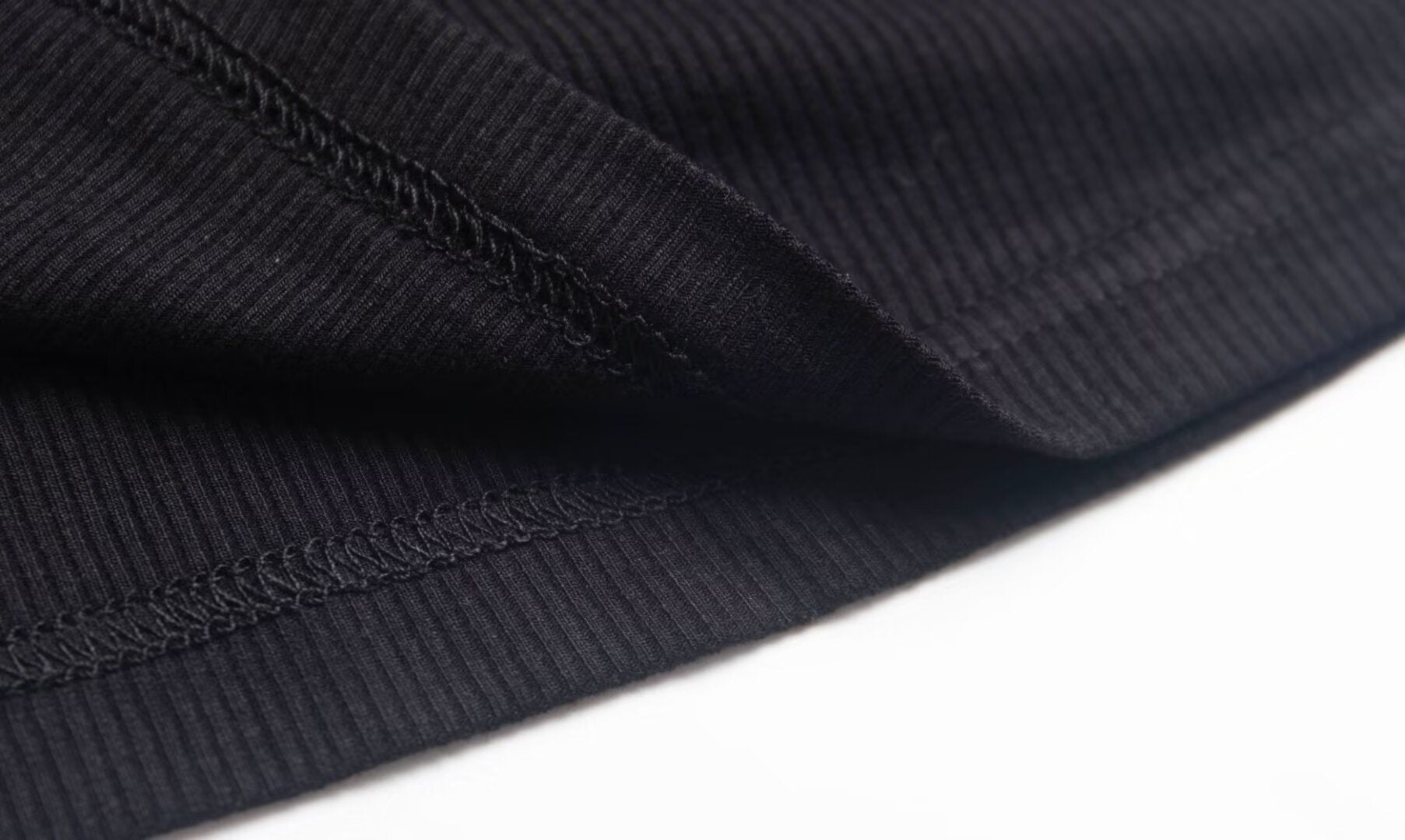 Women's Contrast Color Spaghetti Strap Crop Top