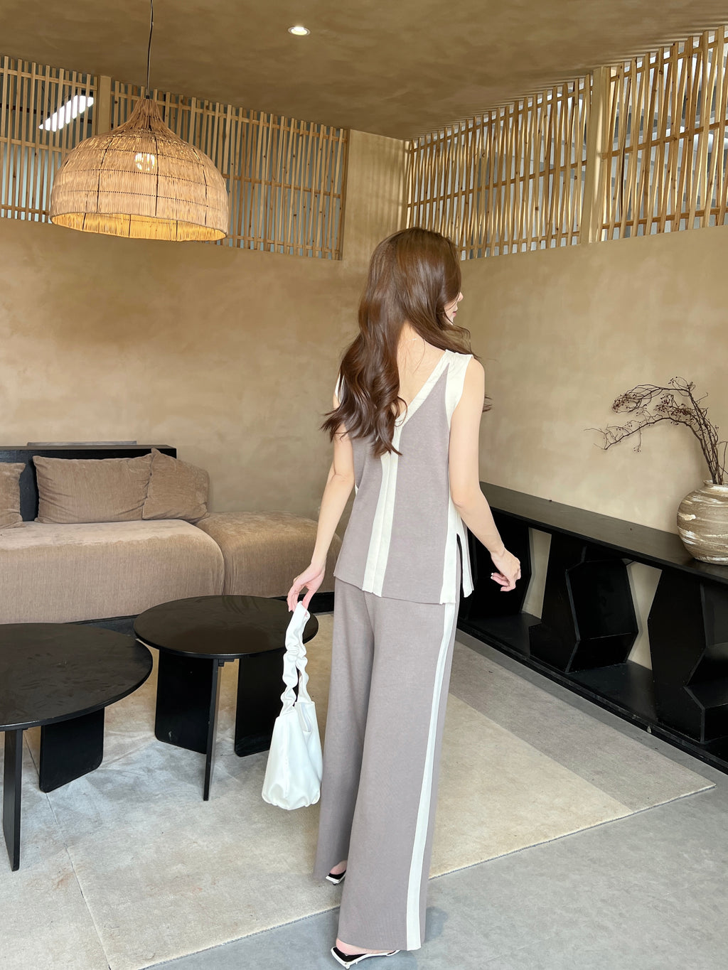 Women's V-Neck Vest Knitted Split Top Color Matching Wide Leg Pants Knitted Two-Piece Suit