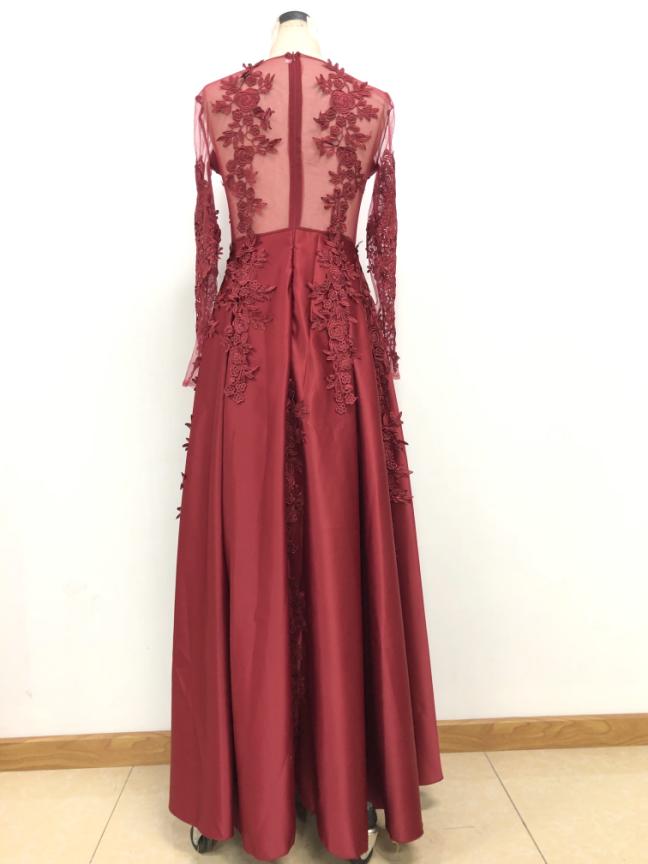 Women's Crew-Neck Lace Long-Sleeve Evening Dress