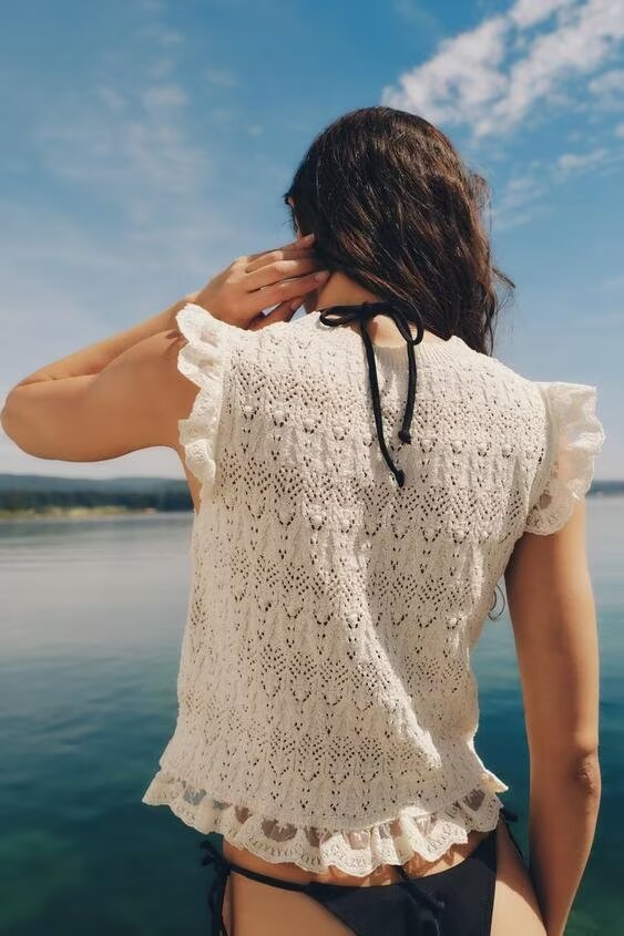 Women's Short Romantic Sweater Vest Top