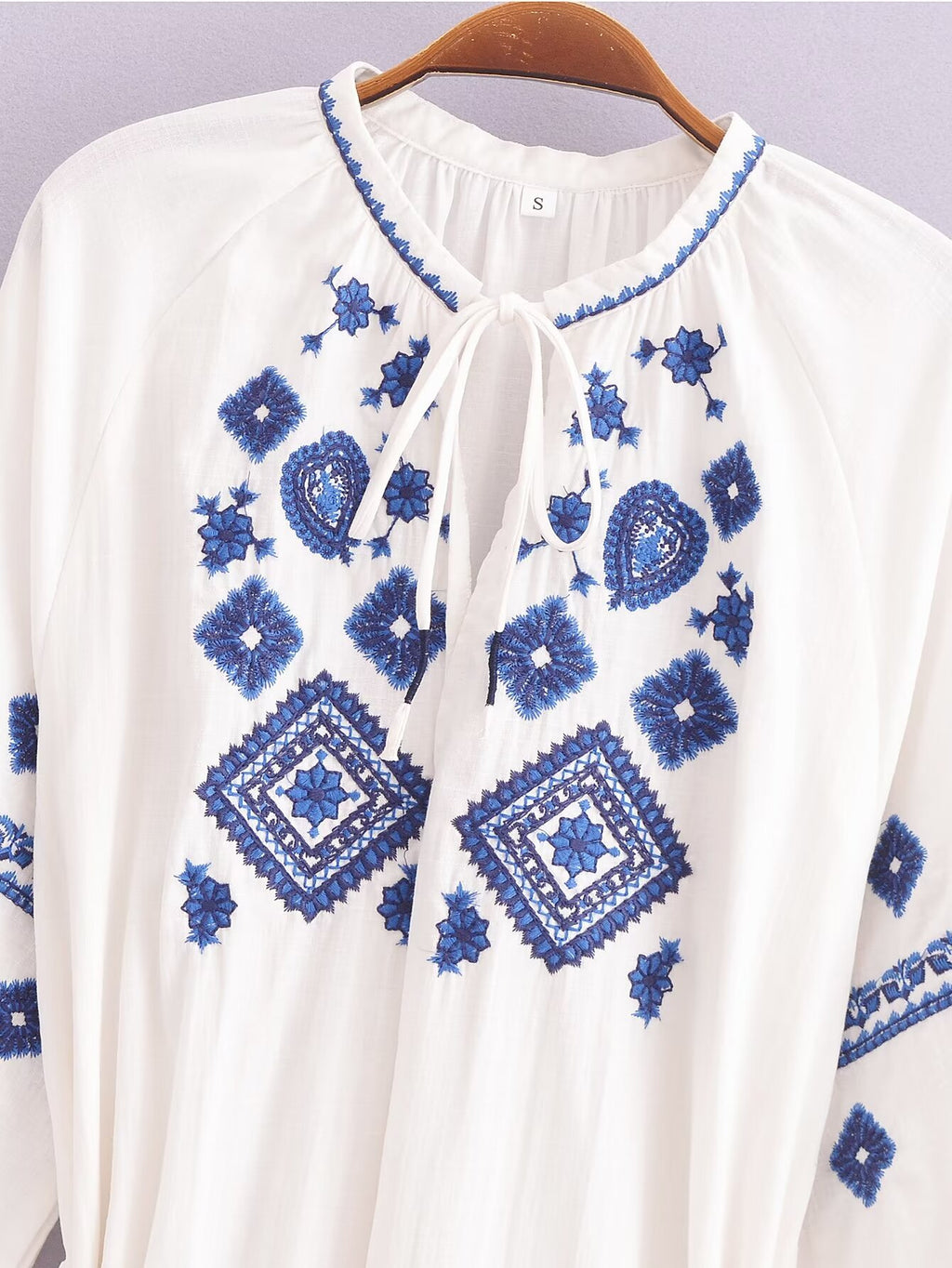 Women's Embroidered Floral V-Neck Lantern-Sleeve Dress