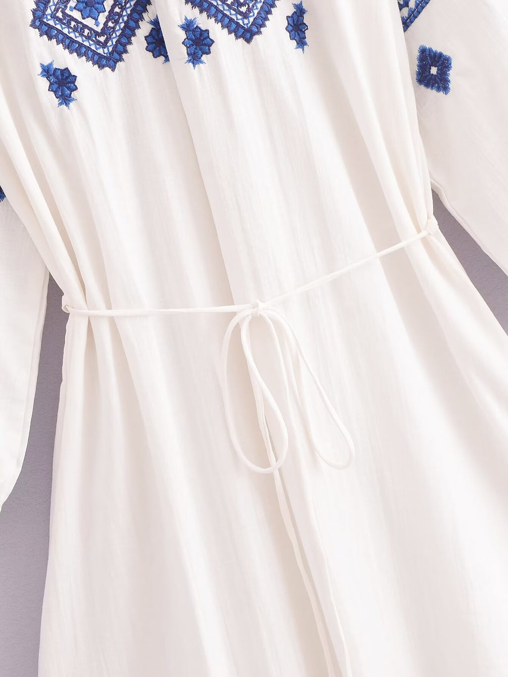 Women's Embroidered Floral V-Neck Lantern-Sleeve Dress