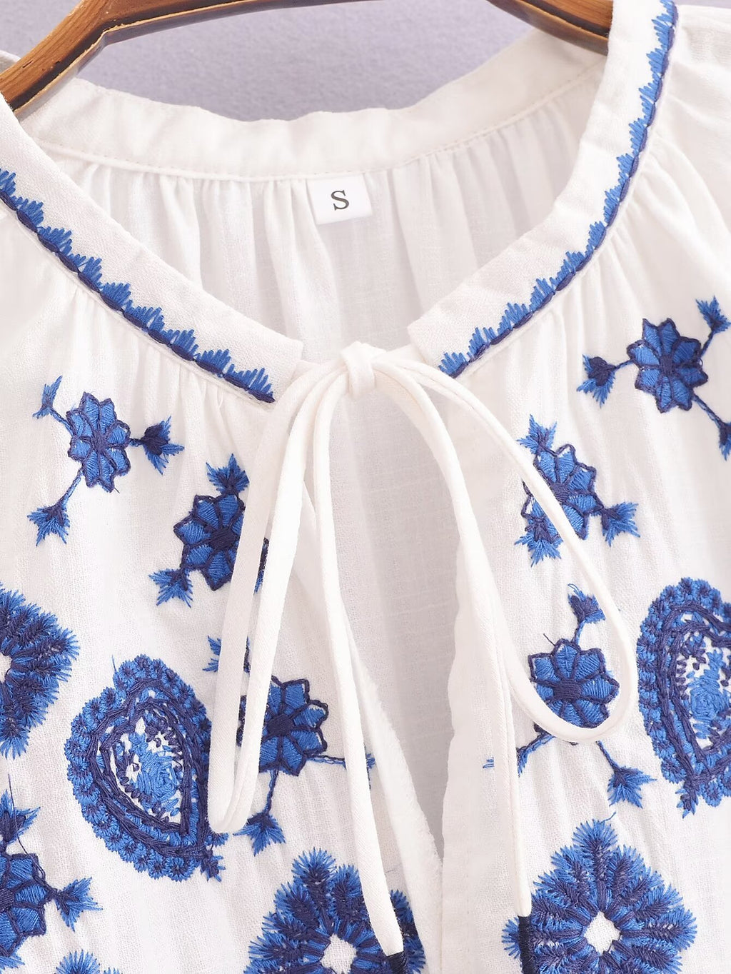 Women's Embroidered Floral V-Neck Lantern-Sleeve Dress
