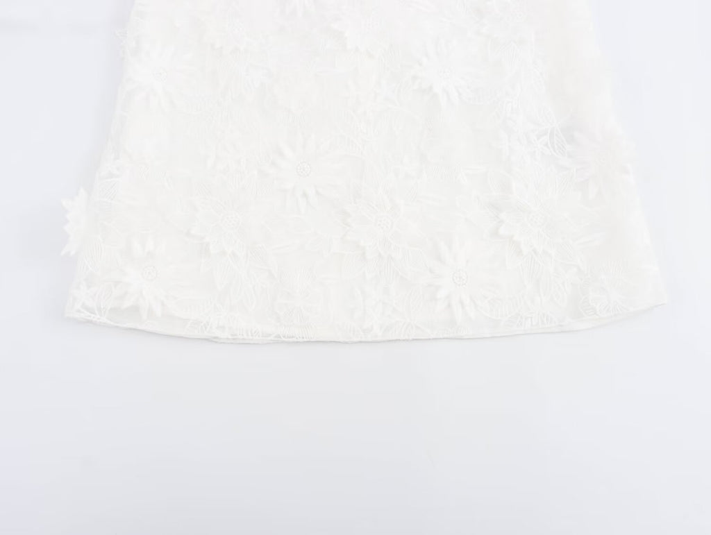 Embroidered Backless Slim-Fit Dress
