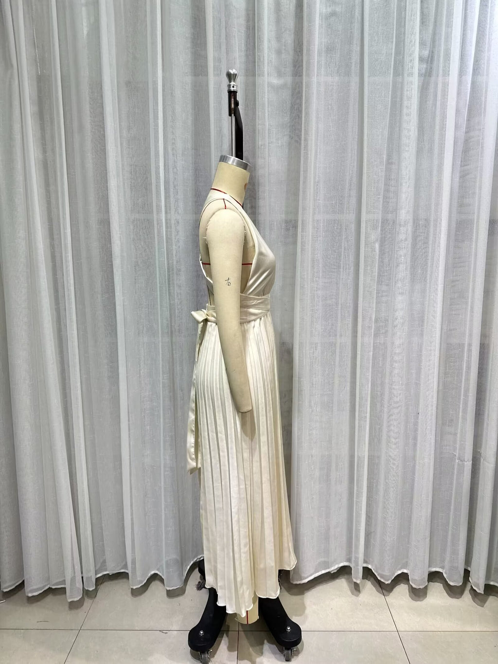 's Backless Cross-Strap Cutout Dress