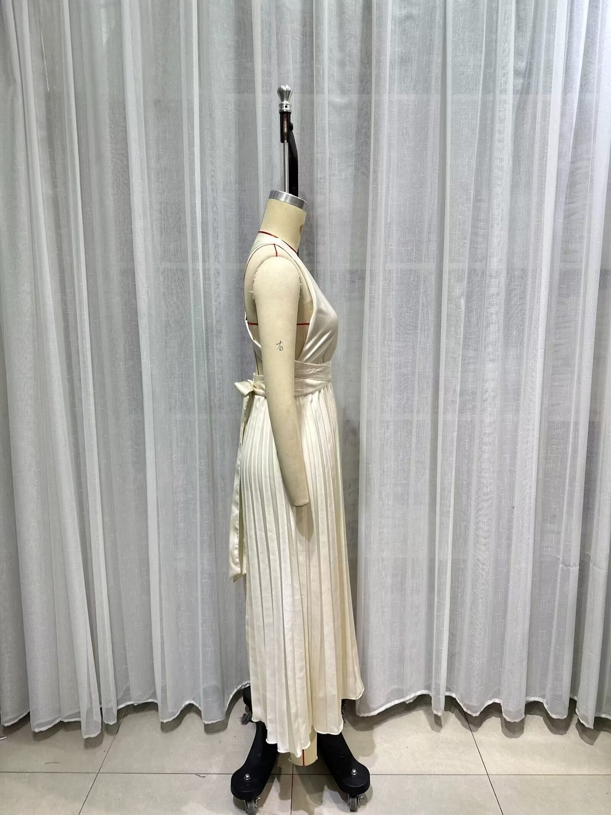 's Backless Cross-Strap Cutout Dress