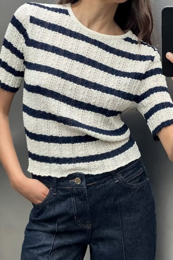 Women’s Diagonal Stripe Knit Short Sleeve Top