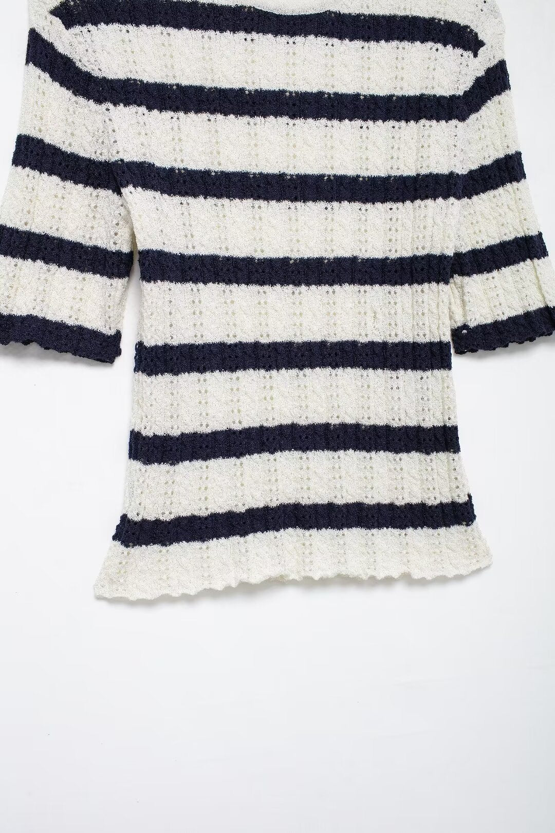 Women’s Diagonal Stripe Knit Short Sleeve Top