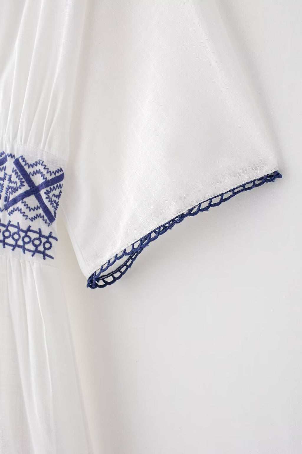 Summer Fresh Simple Linen Embroidery V-Neck Short Sleeve Dress