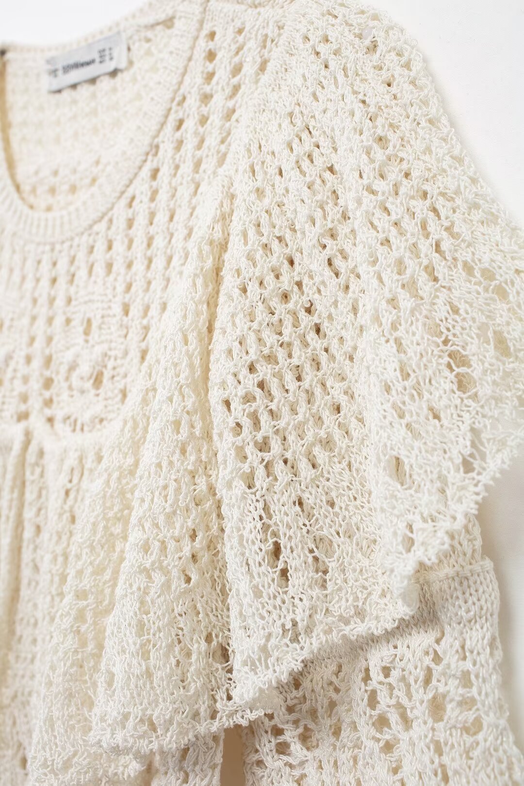Women’s Ivory Ruched Knit Short Sleeve Top